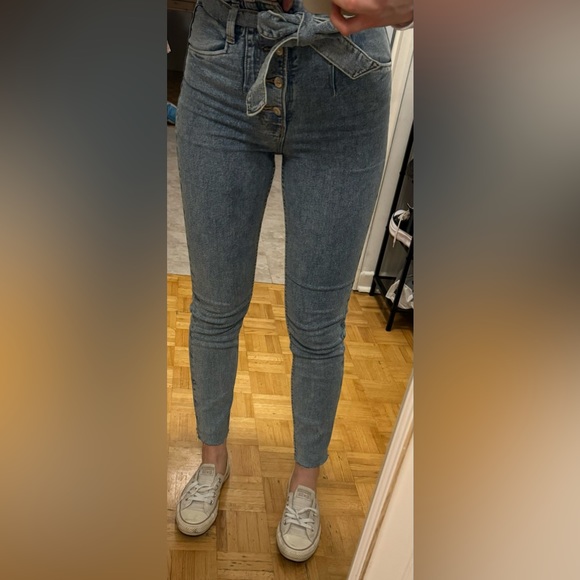 High Waisted C&A european jeans, perfects condition,tie belt, old school style - Picture 2 of 2